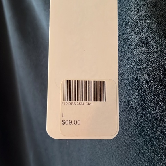 Cocktail dress with fringe and cinched waistline - Picture 4 of 4